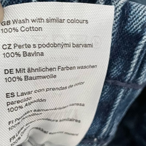 ASOS Weekday Byron acid wash tapered jeans in blue - Picture 13 of 13